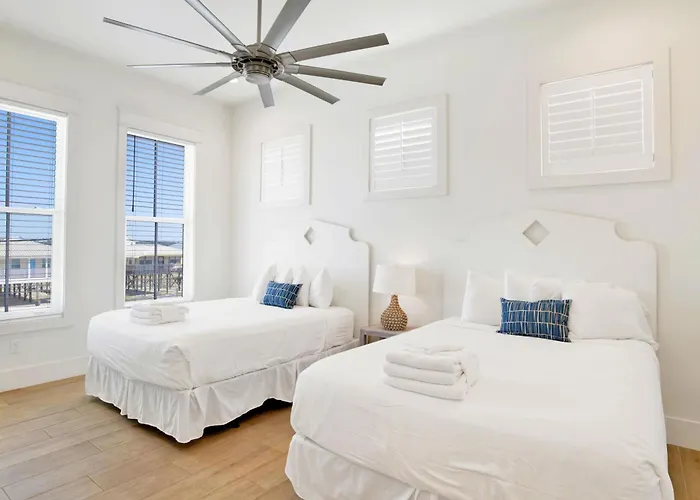 Seaside East 12 Bdrm, 115 Bath, Private Pools, Sleeps 36 Holiday home Gulf Shores