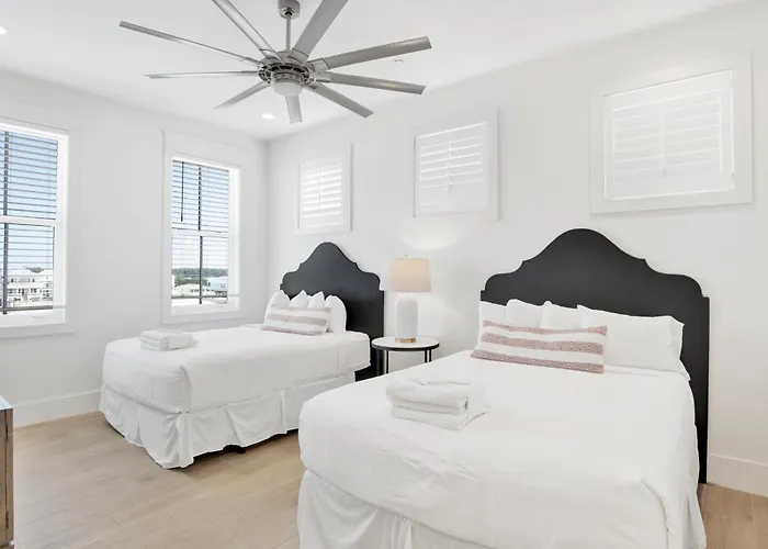 Seaside East 12 Bdrm, 115 Bath, Private Pools, Sleeps 36 Gulf Shores