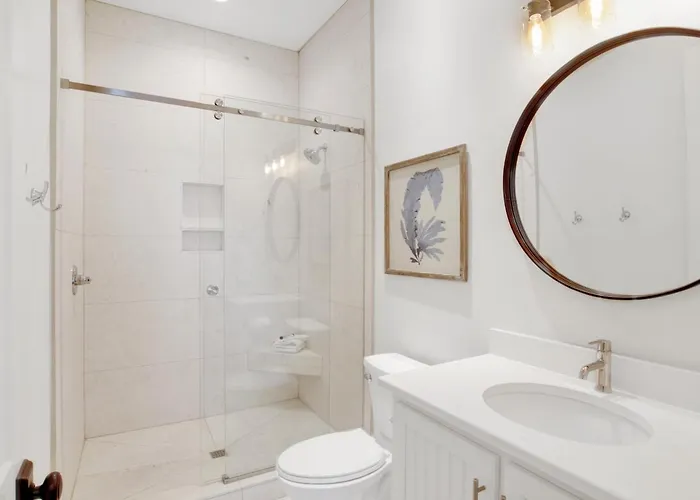 Seaside East 12 Bdrm, 115 Bath, Private Pools, Sleeps 36 Holiday home *