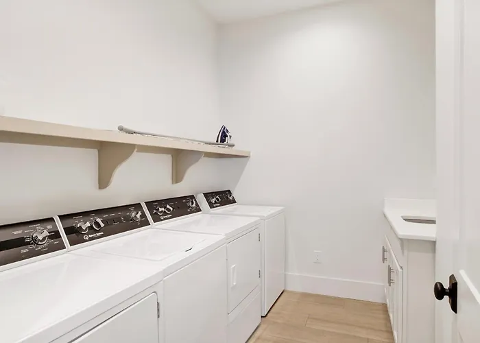 Holiday home Seaside East 12 Bdrm, 115 Bath, Private Pools, Sleeps 36